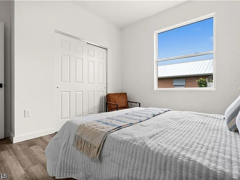 716 Gordon Ave S — Photo 11