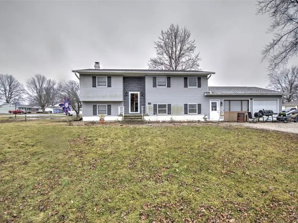 119 Kathy Ct, Blue Mound, IL 62513