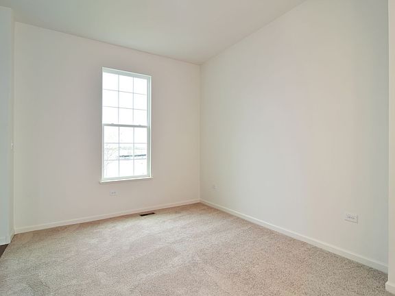 2nd image of 163 Abbott Ct
