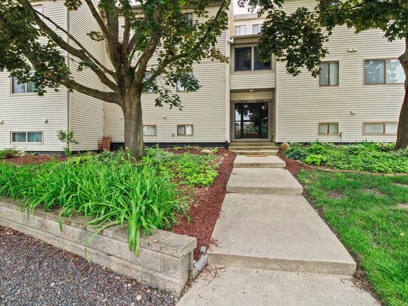 1924 Melrose Dr APT C, Champaign, IL 61820