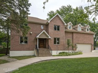 20845 N Dogwood St, Deerfield, IL