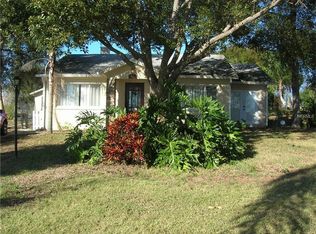 1036 Saint Anne Shrine Rd, Lake Wales, FL 33898