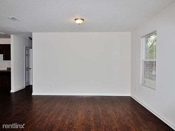 2nd image of 9411 Gibson Ave