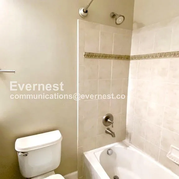 701 Cobblestone Blvd #212 — Photo 10