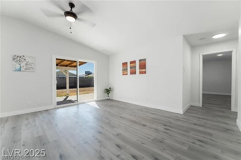 4 bed, 2.0 bath, 1428 sqft, $2,500 — Photo 4