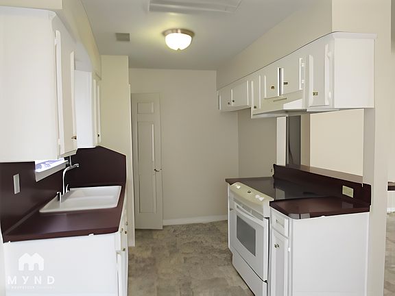 4th image of 2112 Wavell St