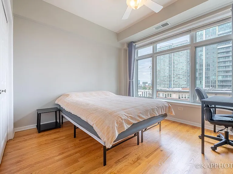 657 W Fulton St #609 — Photo 24