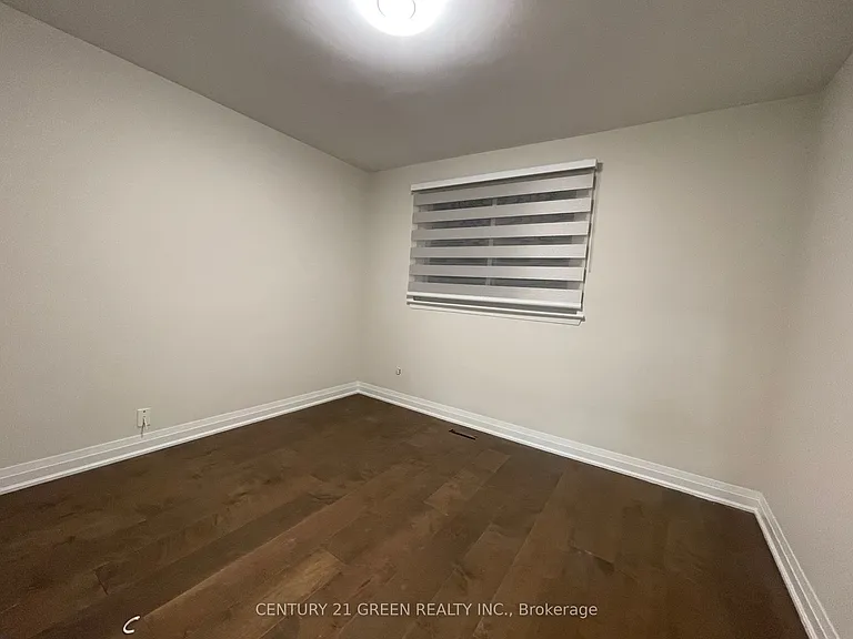 1257 Tredmore Dr #UPPER — Photo 25