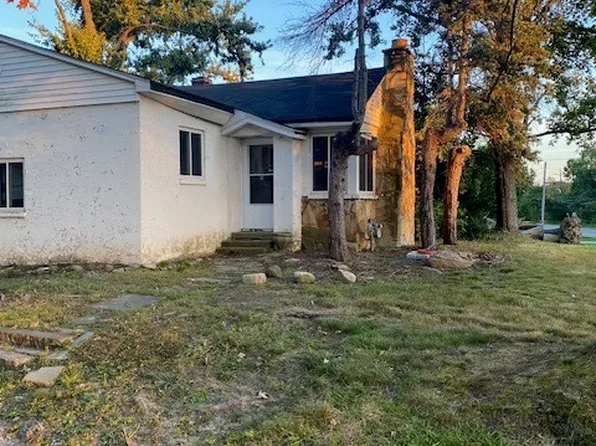 11065 Chillicothe Rd, Kirtland, OH 44094