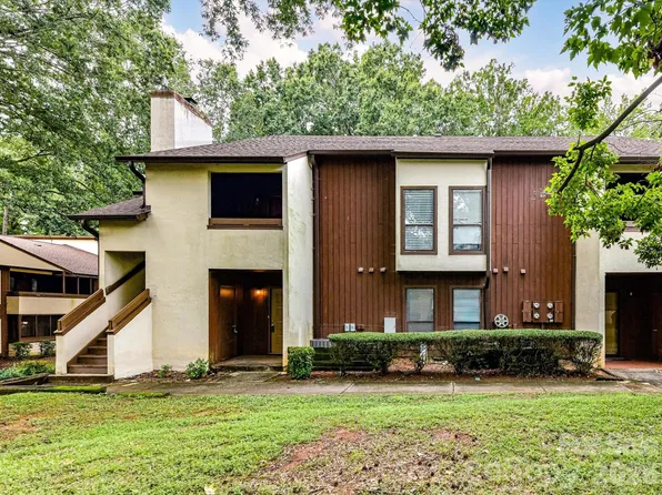 7304 Winery Ln, Charlotte, NC 28227