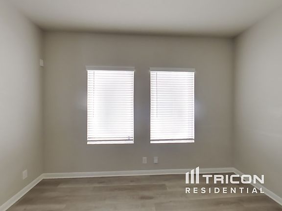 4th image of 7226 Birch Stage