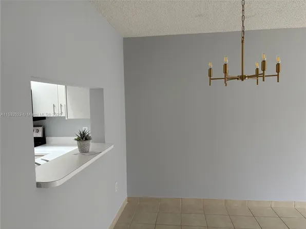 12755 SW 16th Ct APT 211B, Pembroke Pines, FL 33027
