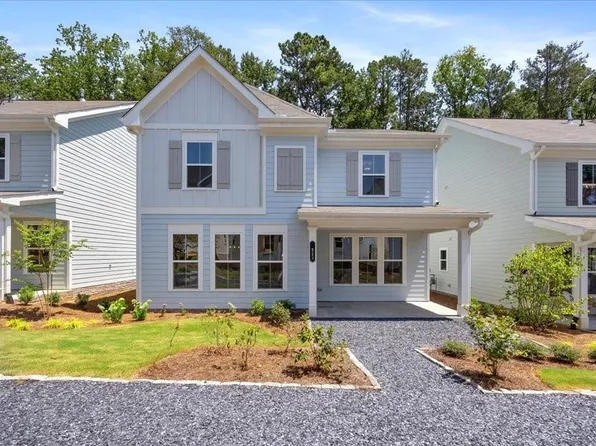 3823 Cottage Circle Ct, Clarkston, GA 30021