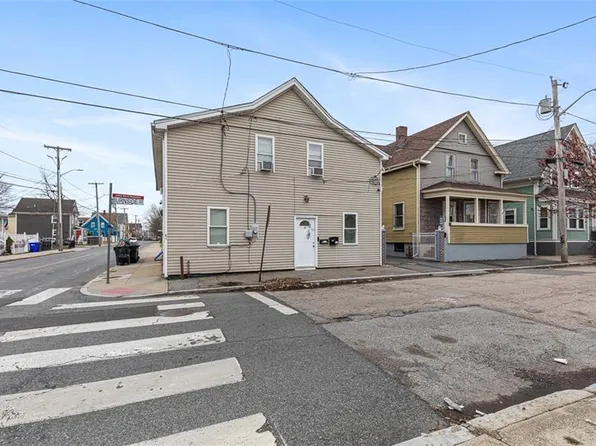 47 Burnside St, Providence, RI 02905