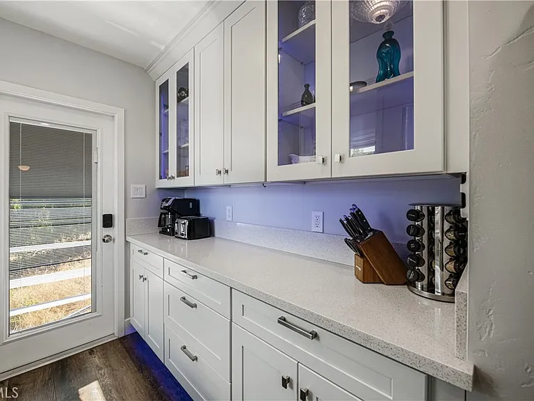 16572 E Buena Vista Ave — Photo 26