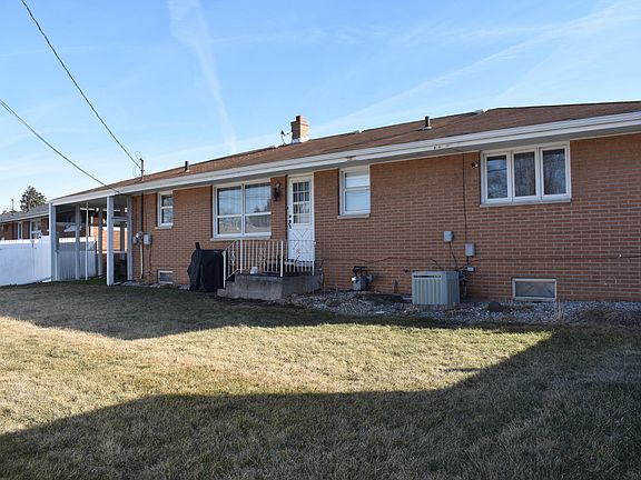 4th image of 300 W 54th Pl