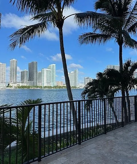 801 N Venetian Dr #1103 — Photo 36