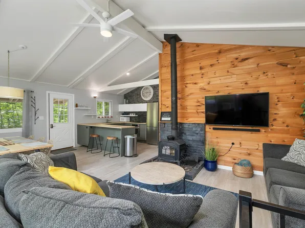 8 Little Shore Drive, Madison, NH 03849