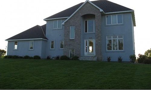1st image of 860 Mark Ave N