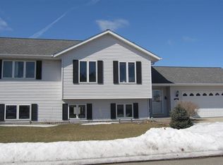 100 Tundra Ct, Mankato, MN 56001
