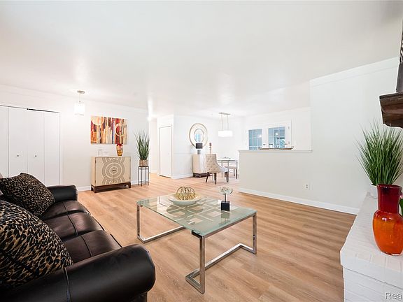 5th image of 28924 Lorikay St