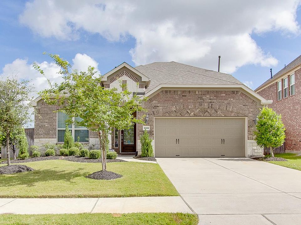 1st image of 26334 Cedar Pine Dr