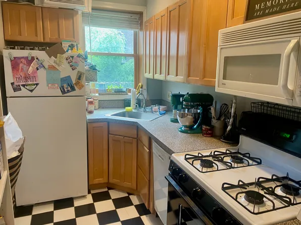 46 Hull St #2, Boston, MA 02113