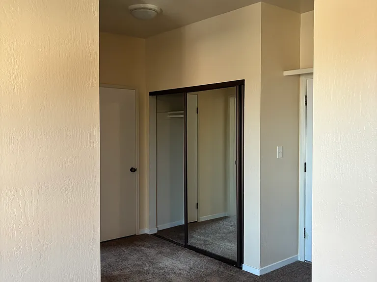 28 Cottage Ave #12 — Photo 5