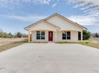 3640 Rabbit Ln, Bryan, TX 77808