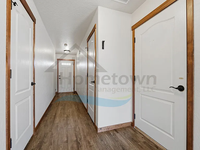 1622 E 3rd Ave — Photo 3
