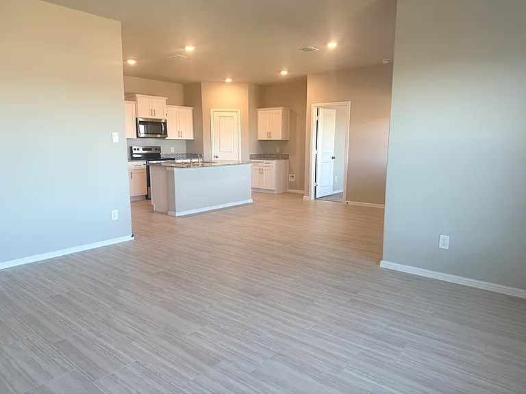1353 Dillard Creek Dr — Photo 28