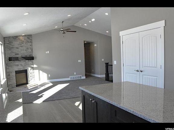 4th image of 314 S Rockaway Cv #102
