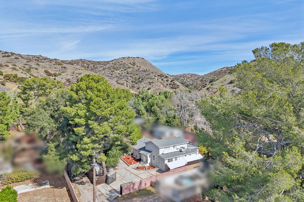 La Tuna Canyon Rd-013r.jpg