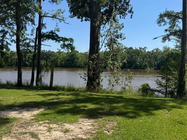 27 McNatt Falls Rd, Uvalda, GA 30473