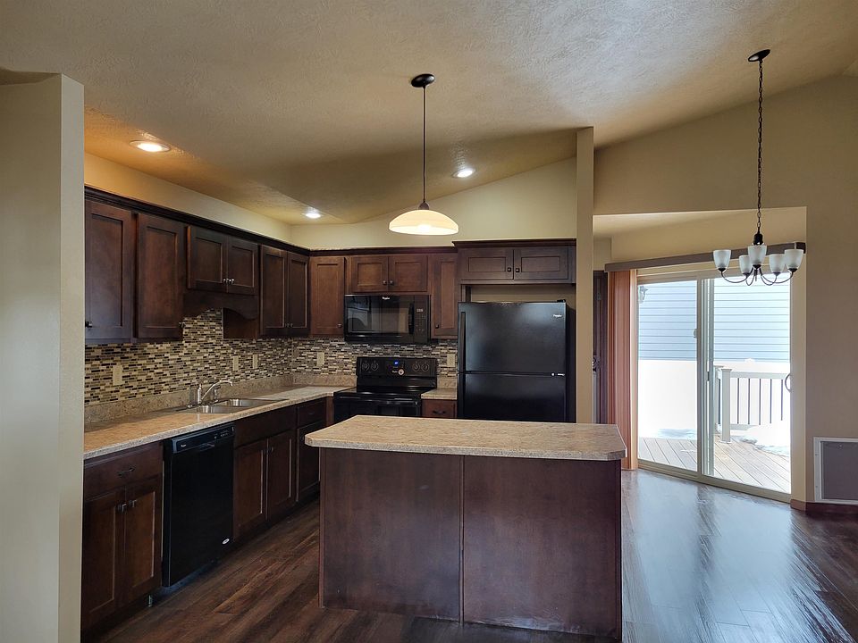 2509 Wynn Way, Yankton, SD 57078 Zillow