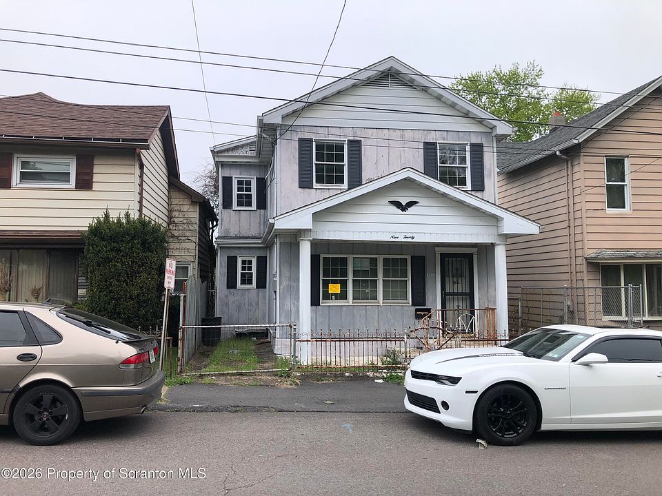 1st image of 920 Eynon St