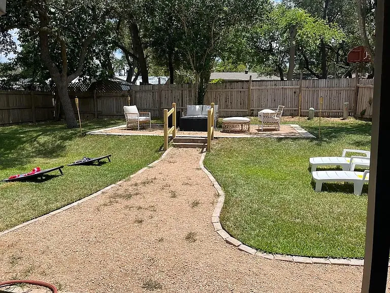 7009 Whispering Oaks Dr — Photo 18