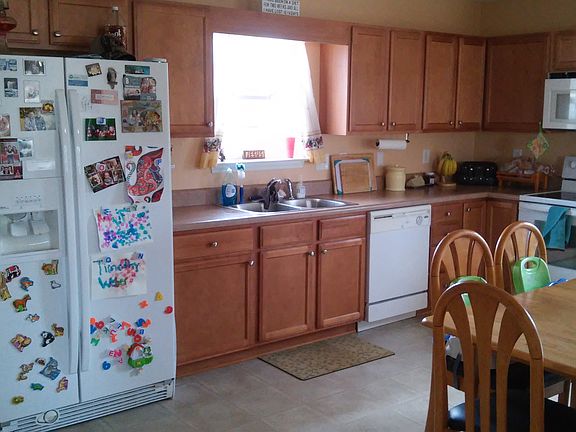 3rd image of 710 Crutchfield Dr