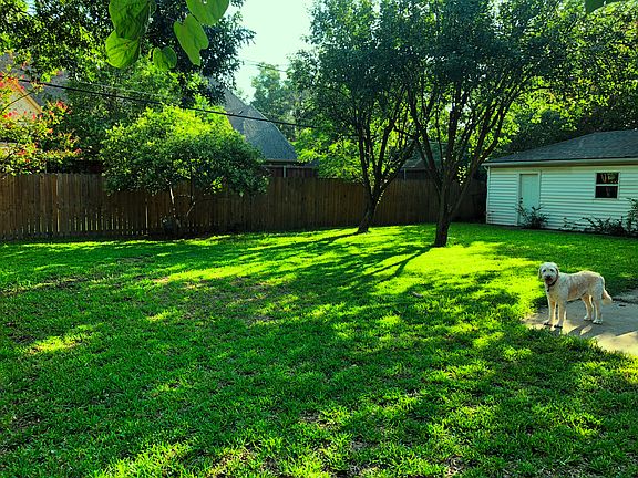 3rd image of 5840 Northmoor Dr