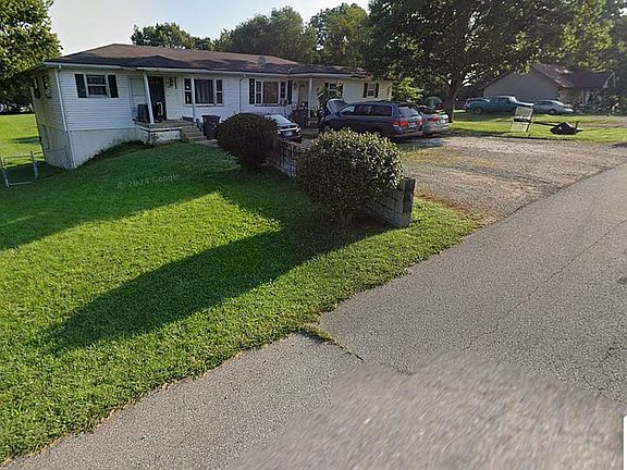 2nd image of 908-910 Woodward St
