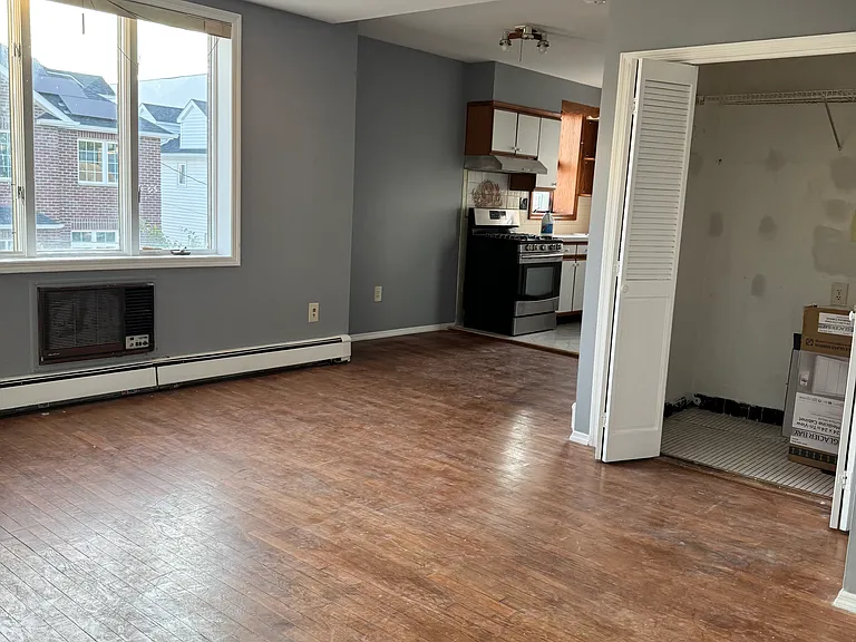 79 Saint Marys Ave #3 — Photo 3