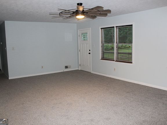 3rd image of 456 Freeman St