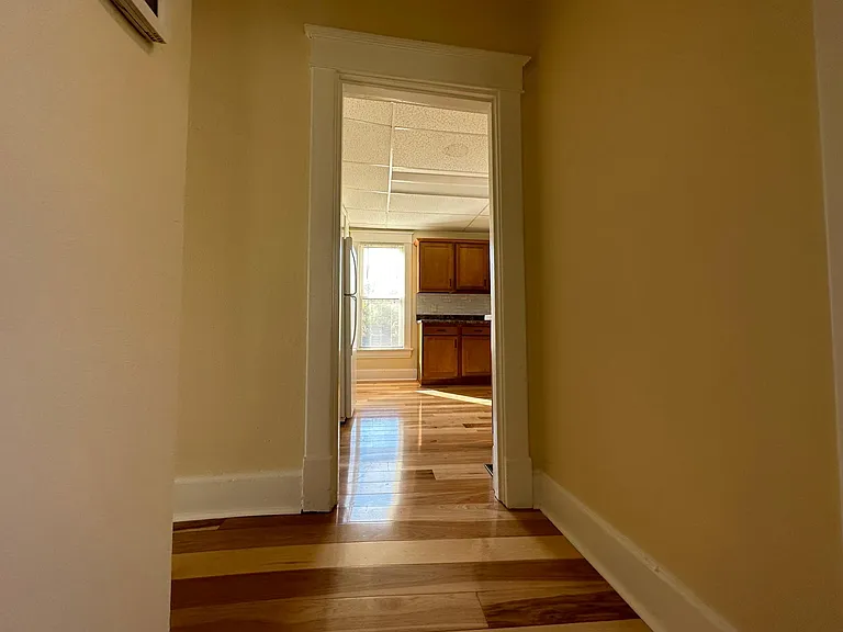 317 E 8th St #B — Photo 13