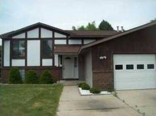 379 Pine Needles Ct SE, Kentwood, MI 49548