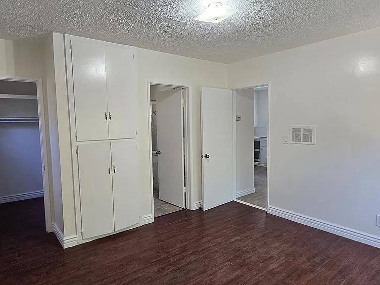 8801 Mays Ave — Photo 23