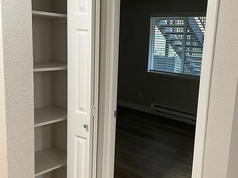 Redmond Park Apts — Photo 52