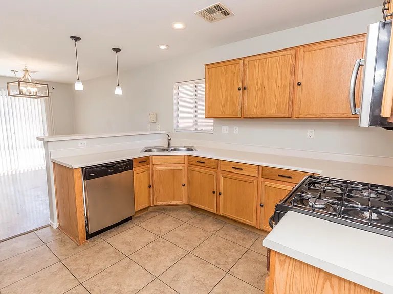 4515 Grotto Ct — Photo 10