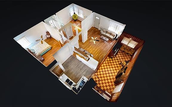 3rd image of 6805 Lake Dr