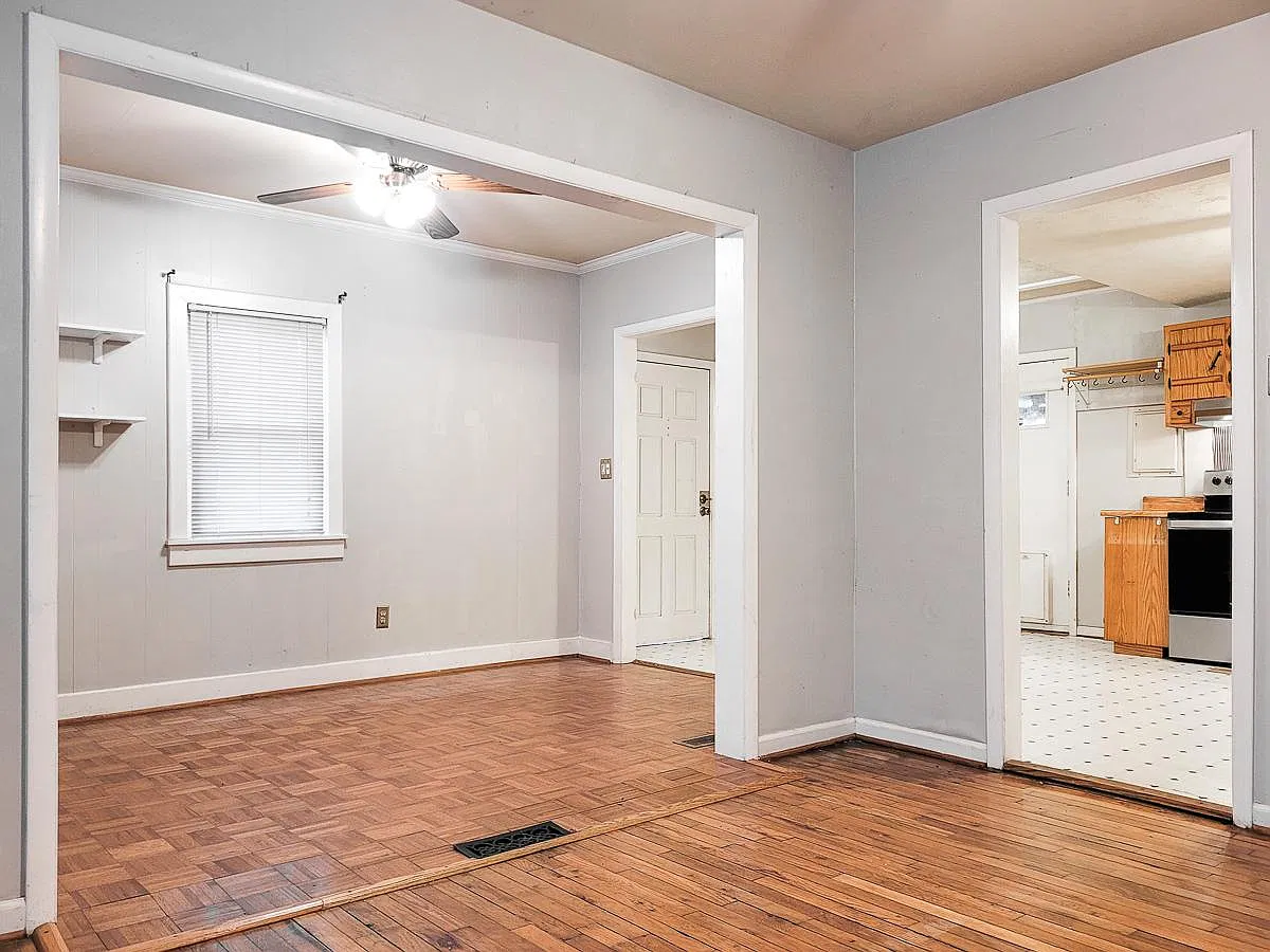 2 bed, 950 sqft, $1,800 — Photo 4