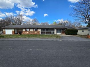 124 Brown St, Beckley, WV 25801